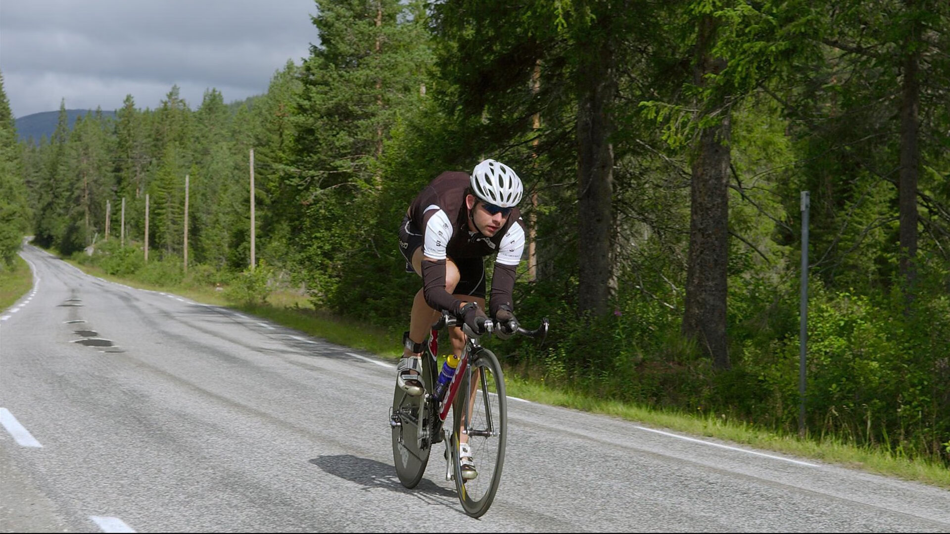 星空体育app体验棒-_国际耐力赛：跑者挑战极限距离_，耐力跑及格线成绩